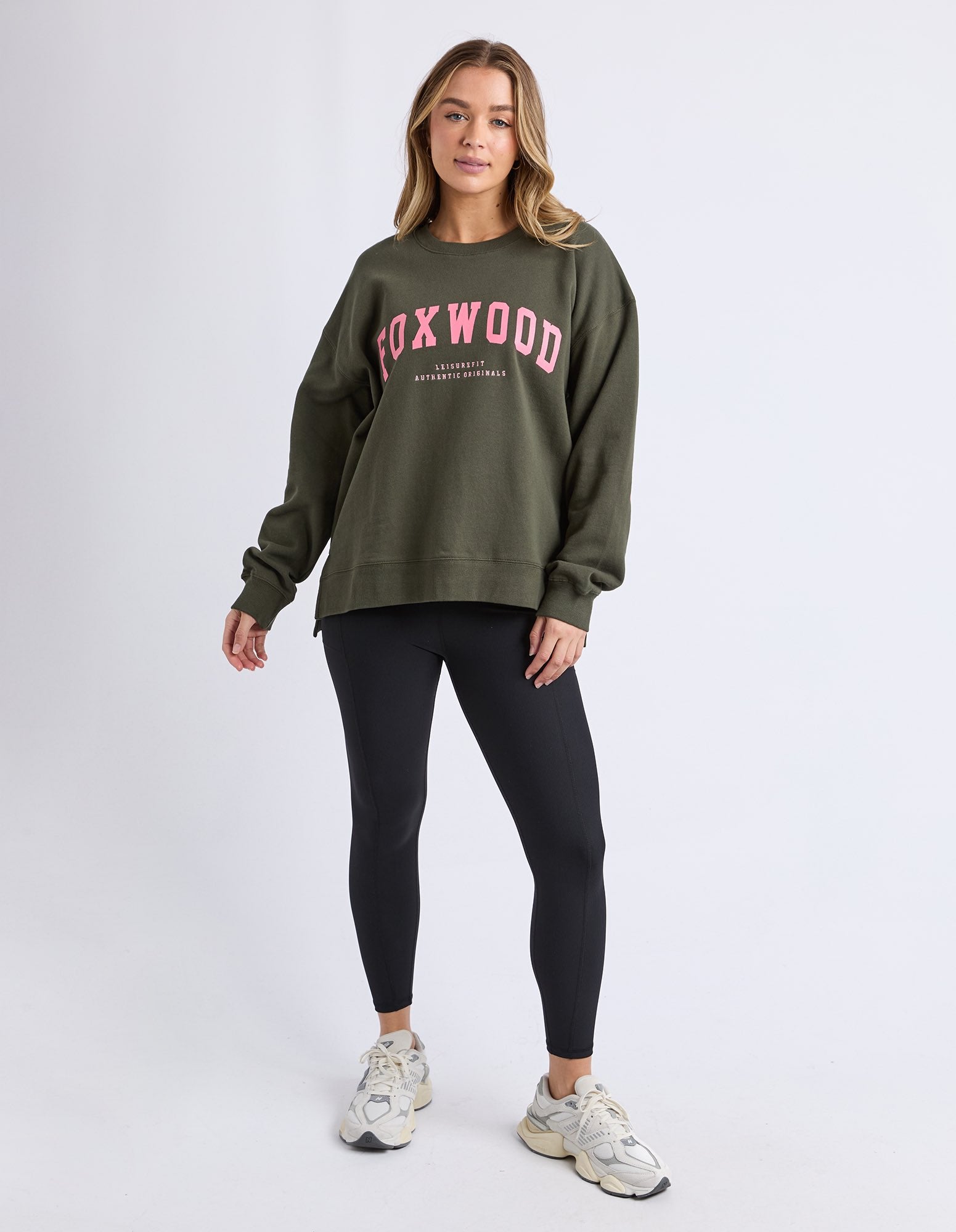 Foxwood Interval Crew - Dark Khaki & Coral