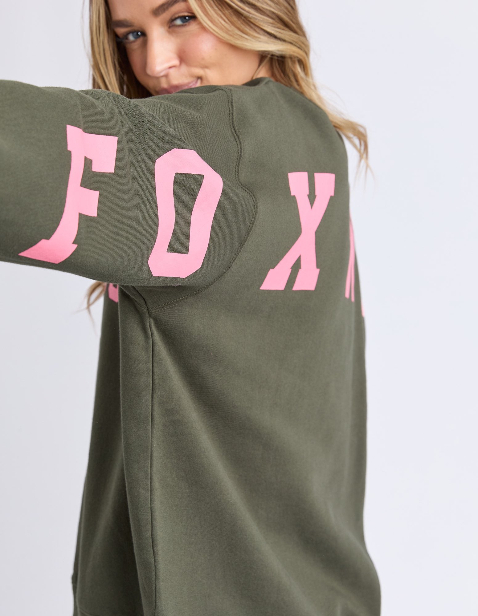 Foxwood Interval Crew - Dark Khaki & Coral