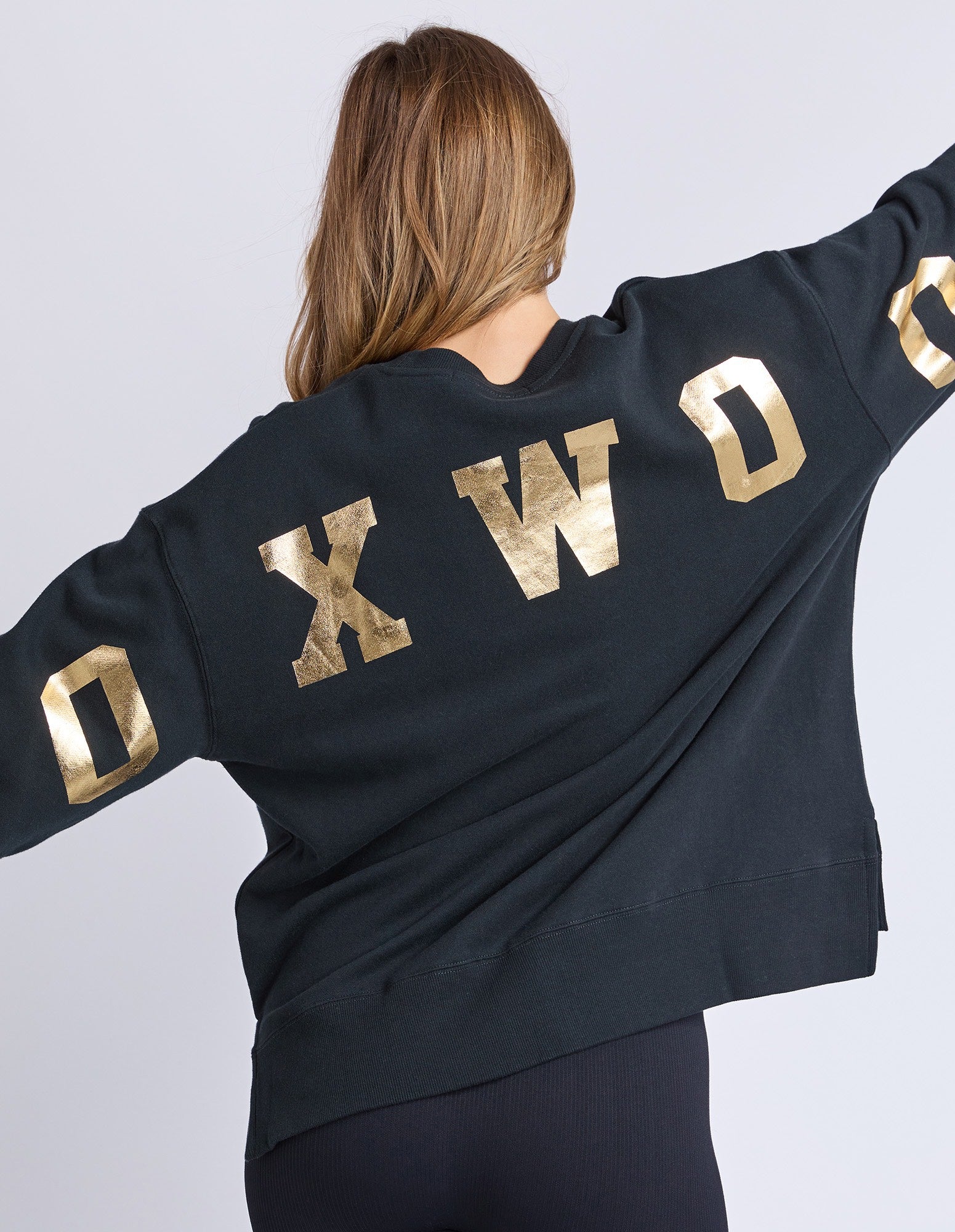 Foxwood Interval Crew - Black & Metallic Gold