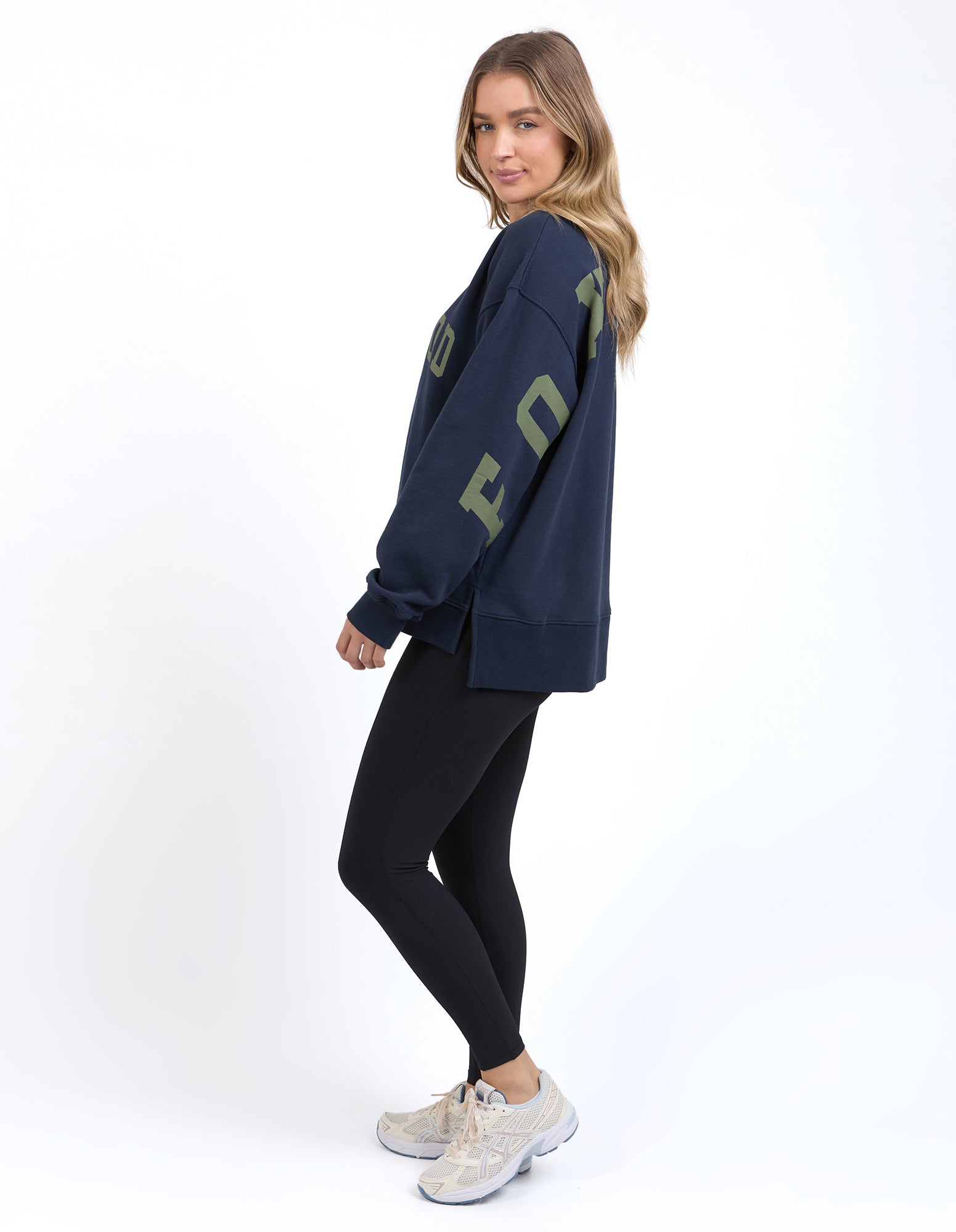 Foxwood Interval Crew - Navy & Khaki