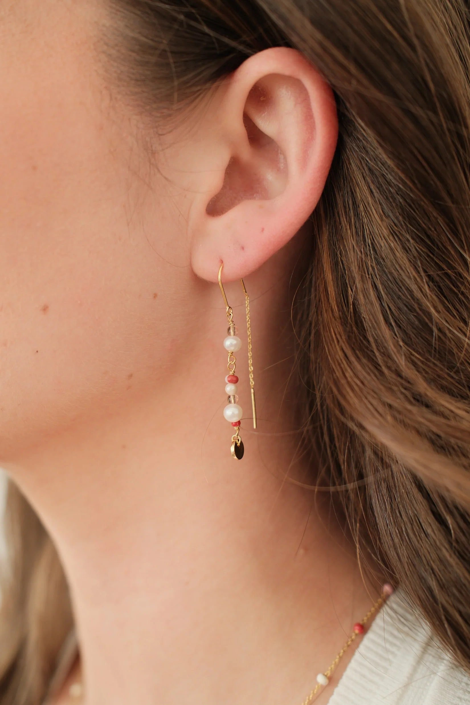 Zafino Alice Thread Earring - Pink or Blue