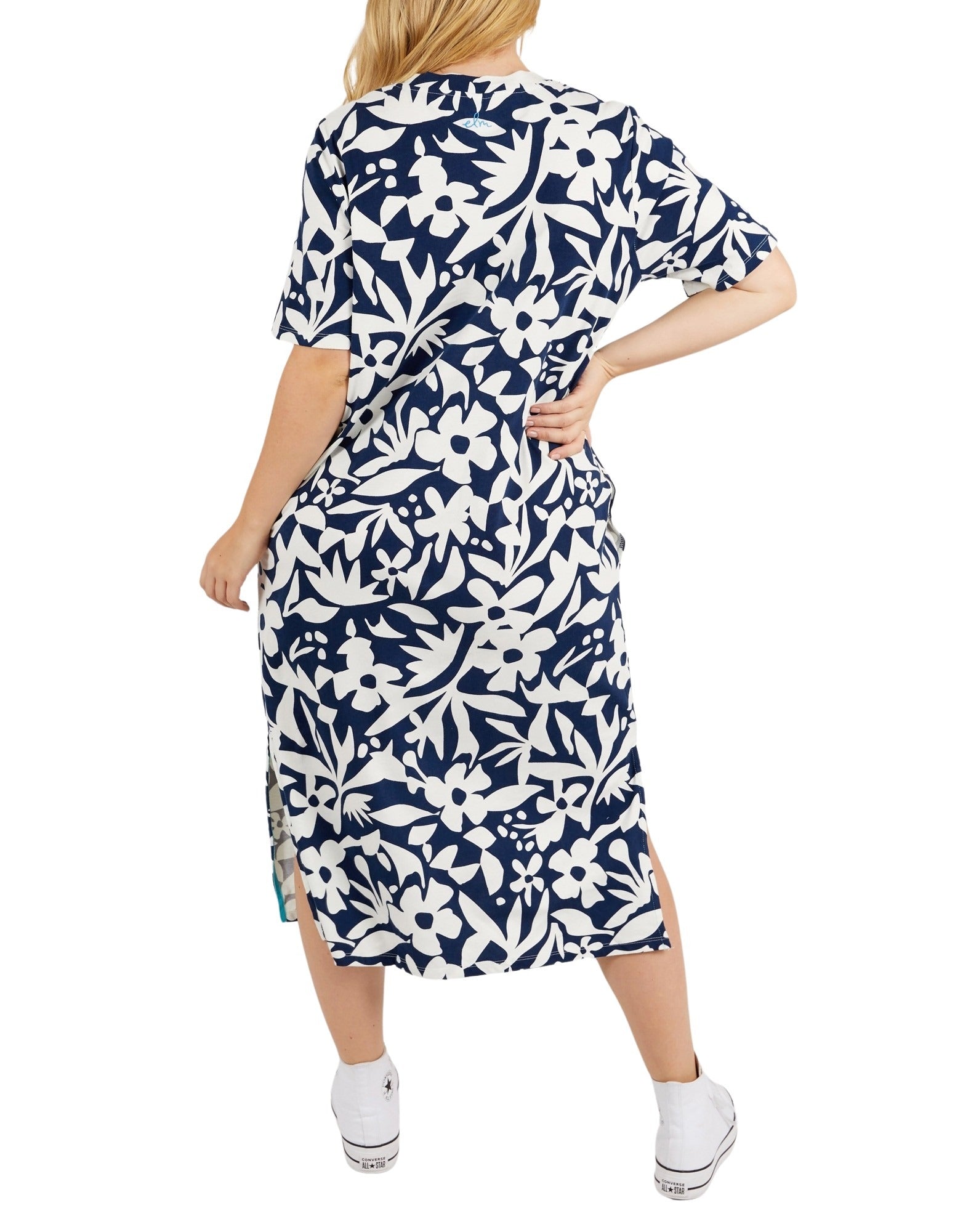 Elm - Stencil Floral Tee Dress - Navy Floral Print