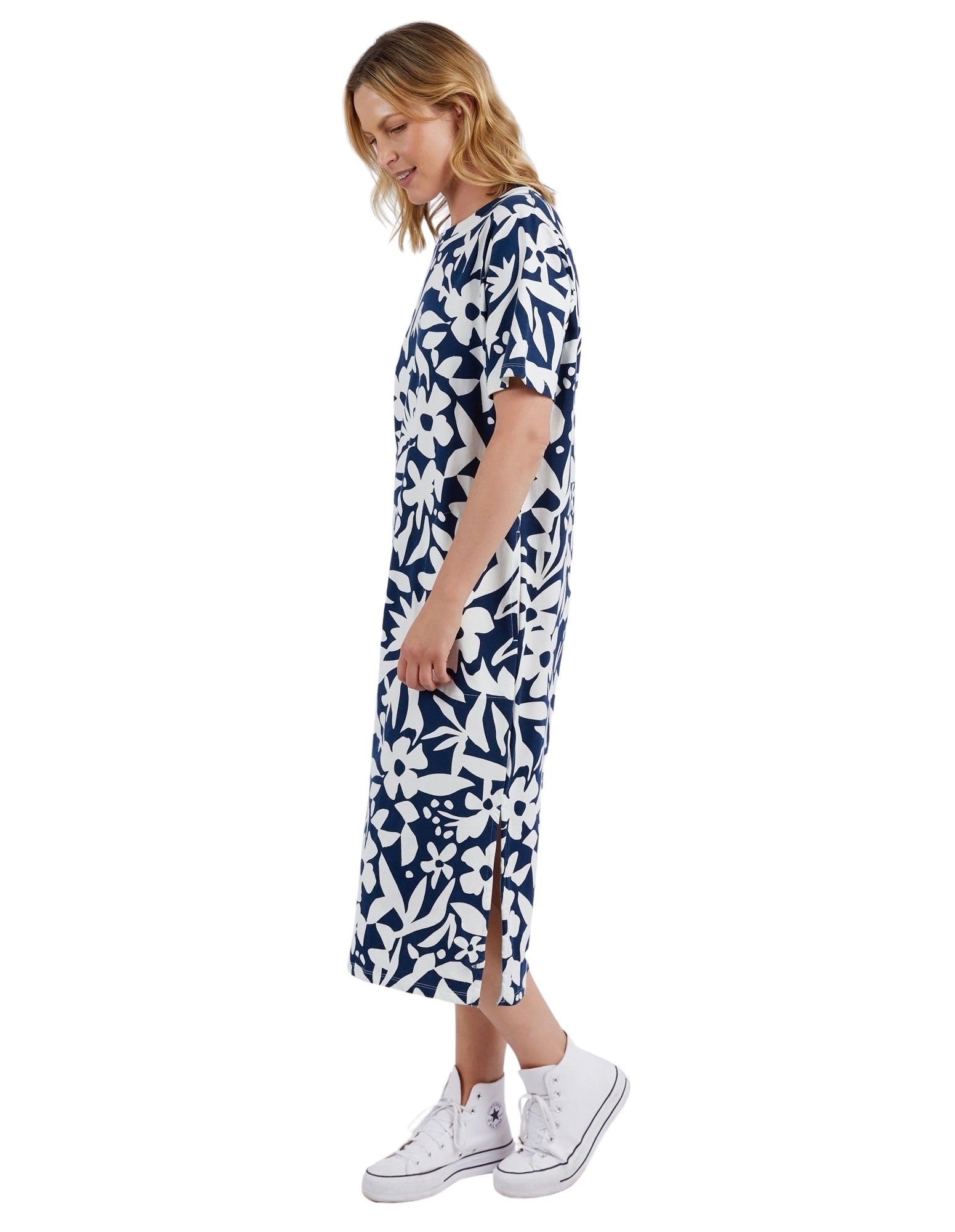 Elm - Stencil Floral Tee Dress - Navy Floral Print