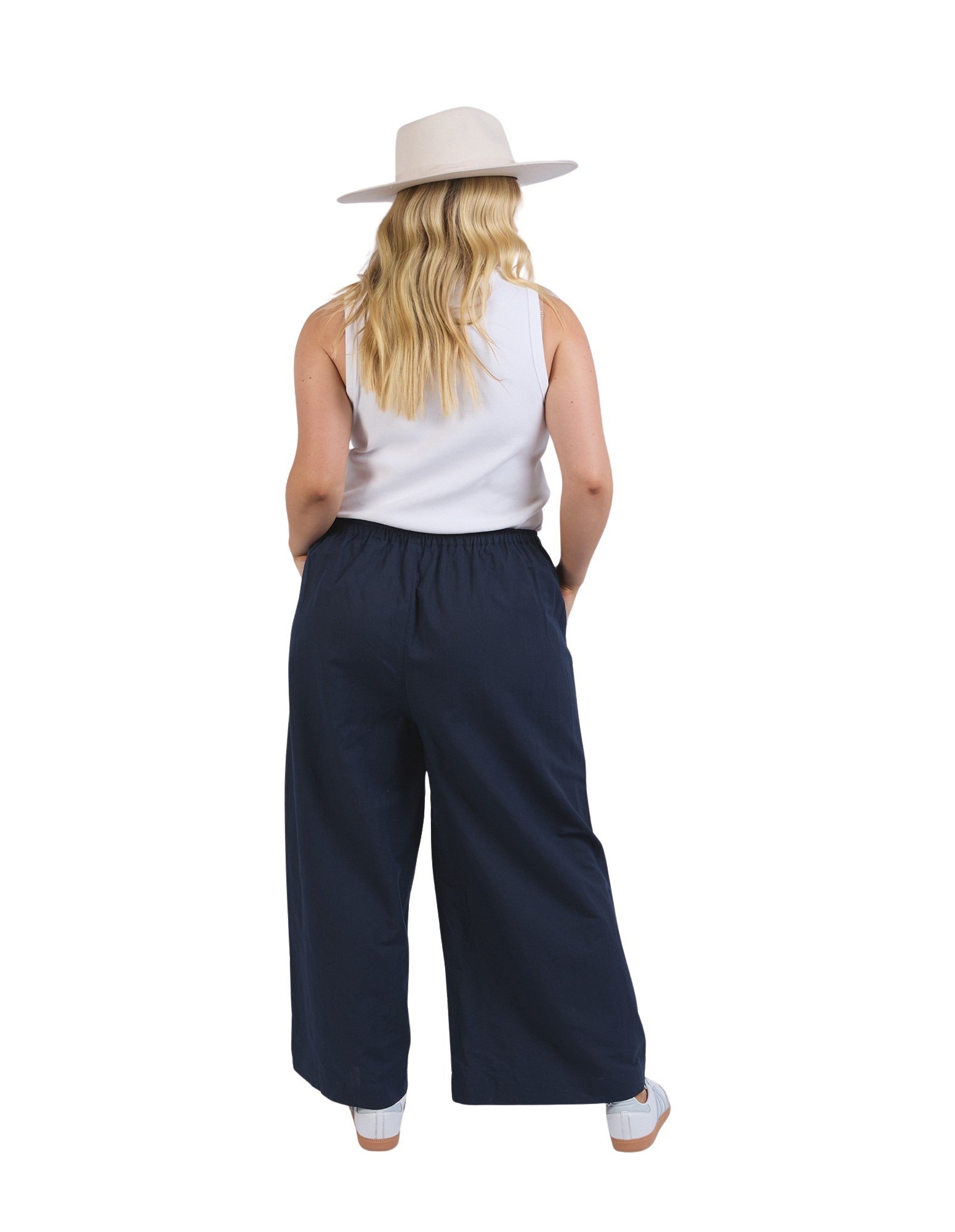 Elm - Stevie Pant - Dark Sapphire