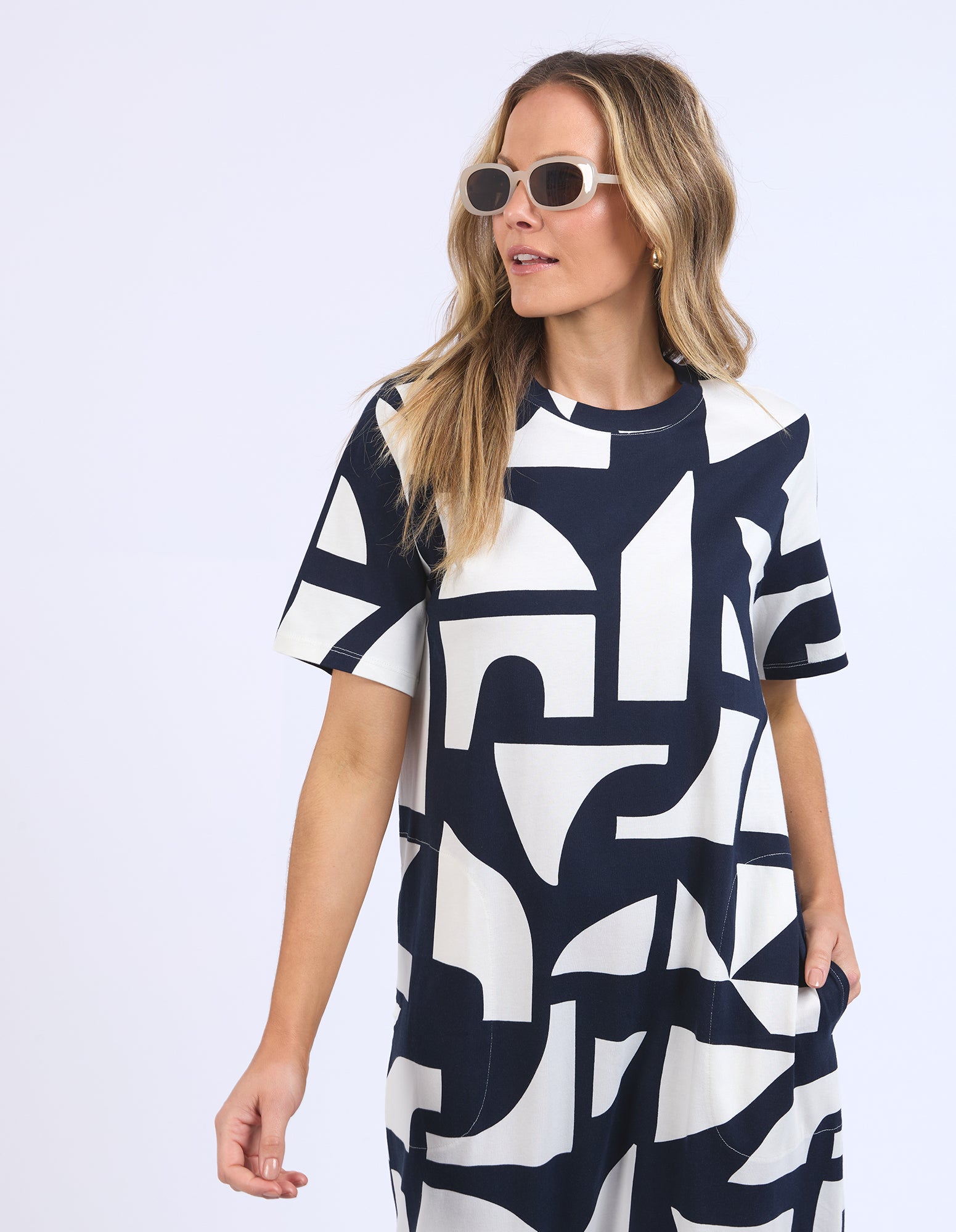 Elm - Dali Tee Dress - Navy Abstract Print