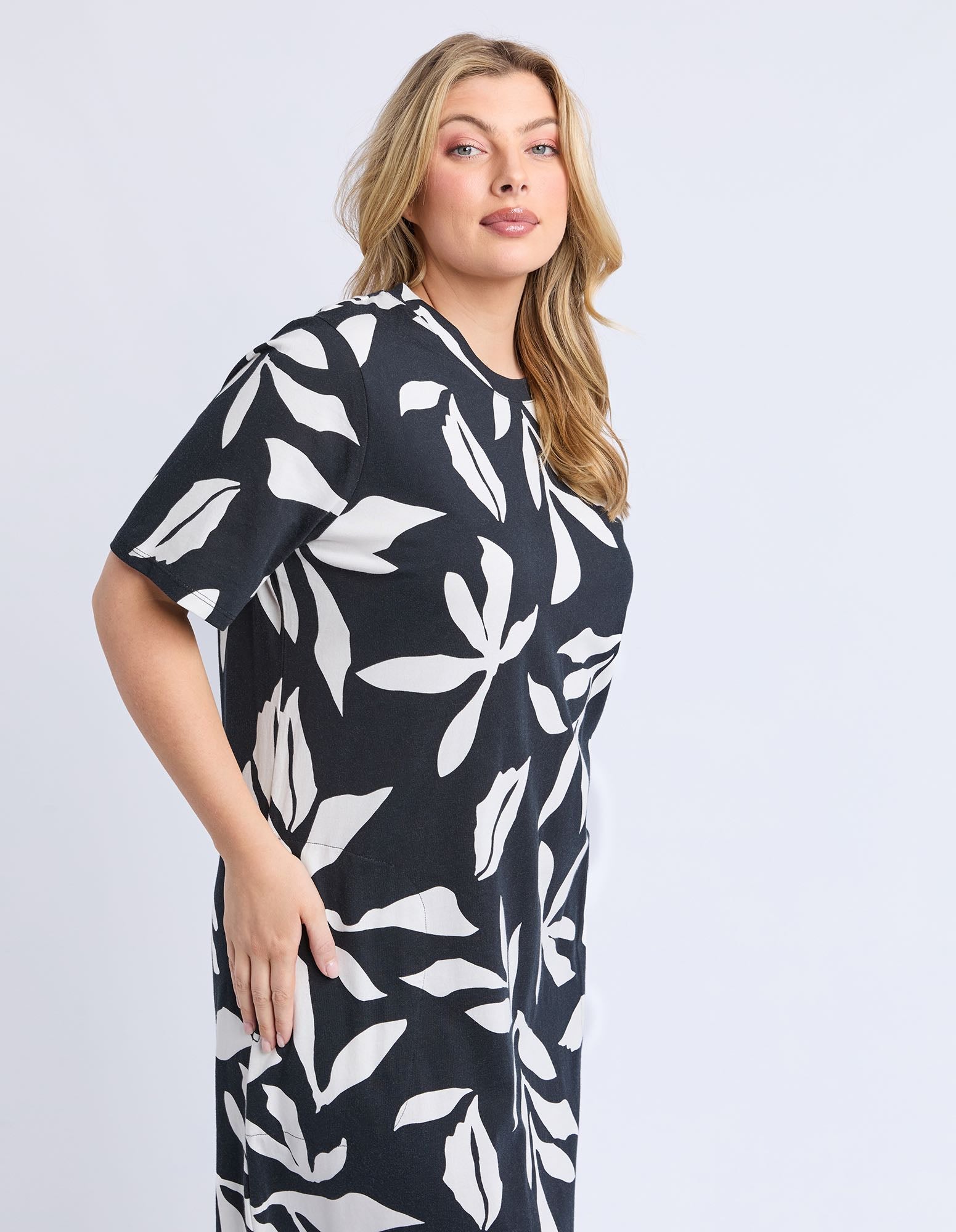 Elm - Mimosa Tee Dress - Black Yardage