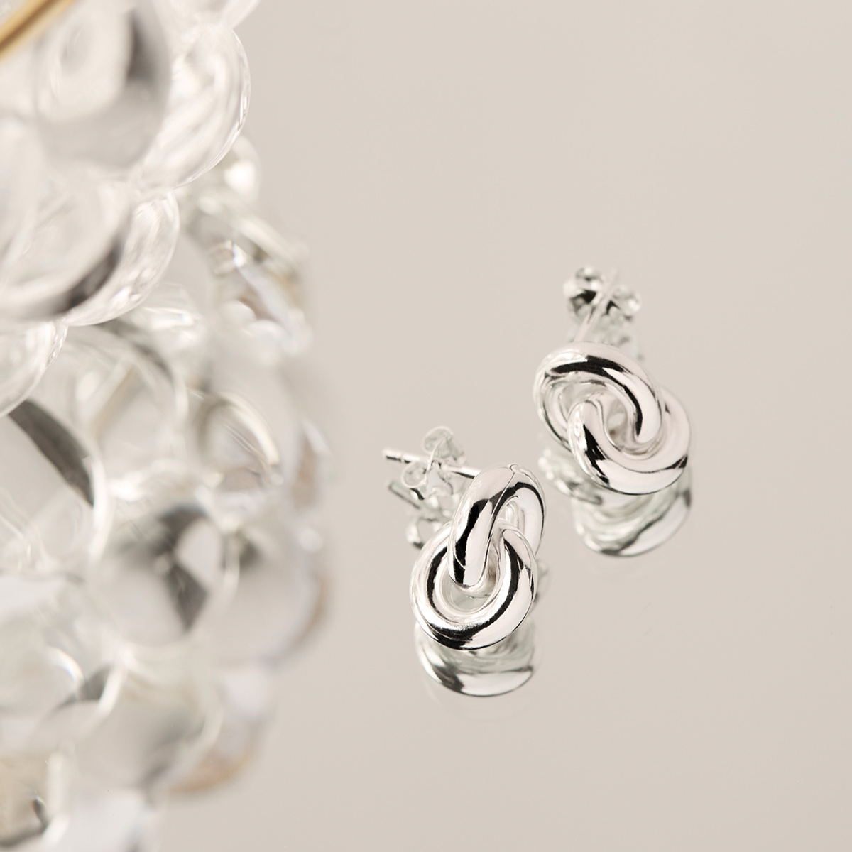 Najo E7042 Embrace Silver Stud Earrings