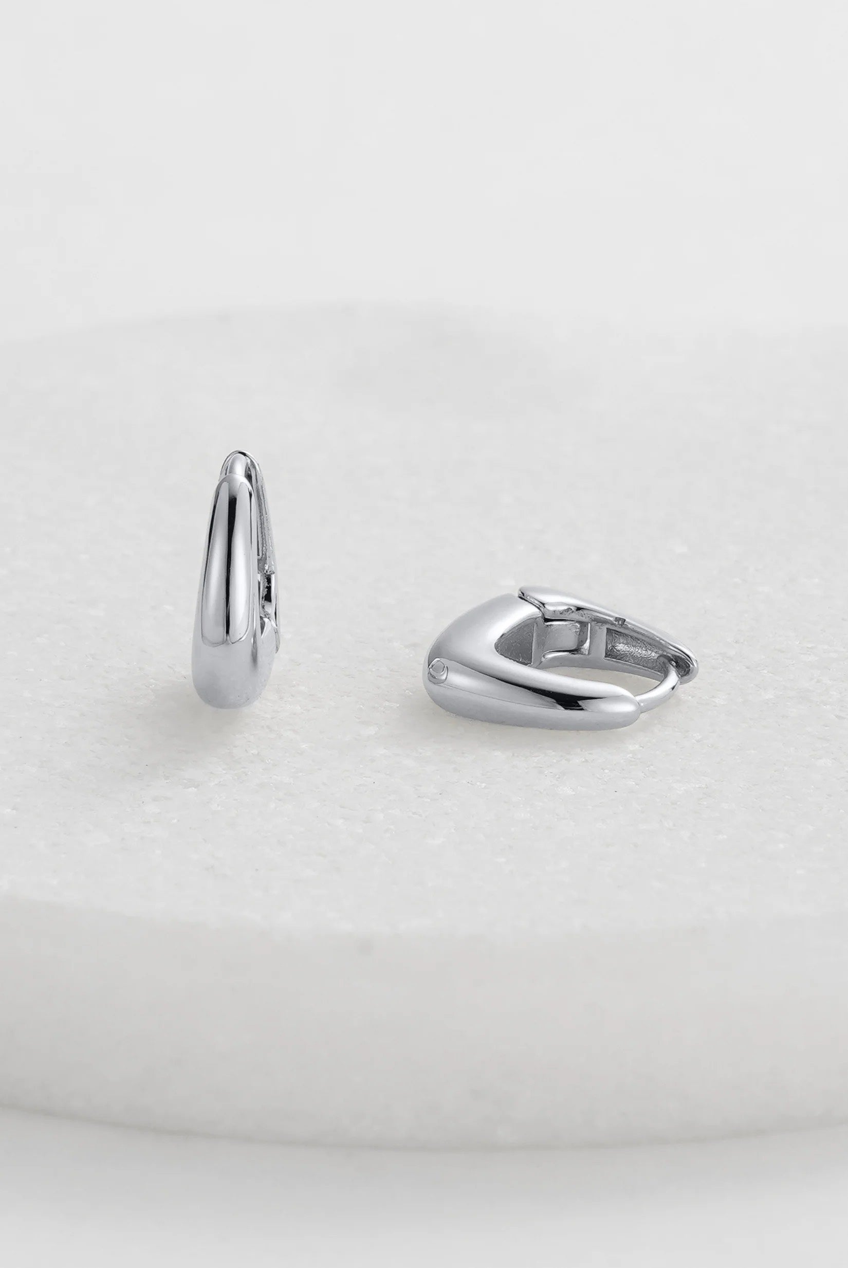 Zafino Neve Huggie - Gold or Silver