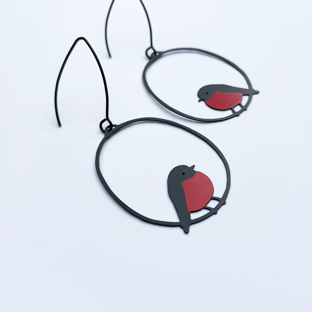 Denz & Co - Midi Robin Earrings - Red & Black